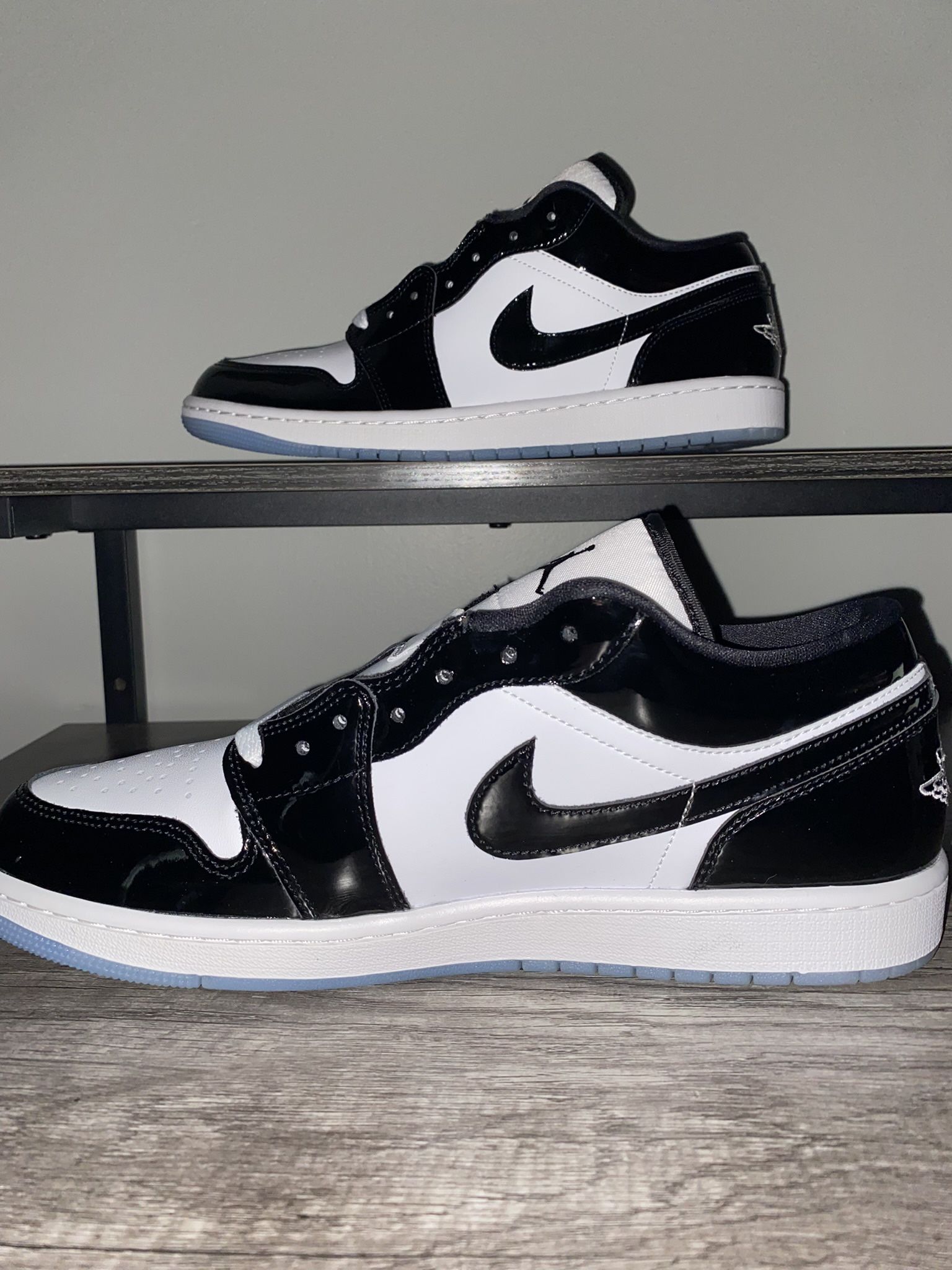 Jordan 1 Low SE (11.5) - DS -