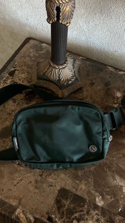 lululemon Everywhere Belt Bag