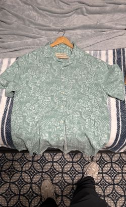 Tommy Bahama Button Up