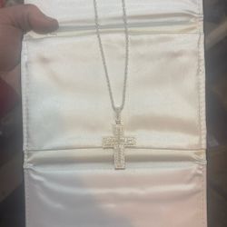 925!! Italian Silver Chain With 8 Ct Moissanite Chross Pendant 