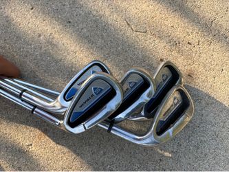 Strata golf set P-6 driver, 3 wood, 5 hybrid and golf bag all included