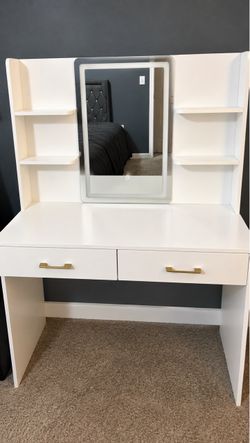 Two drawer vanity !