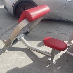 Genuine Preacher Curl Machine