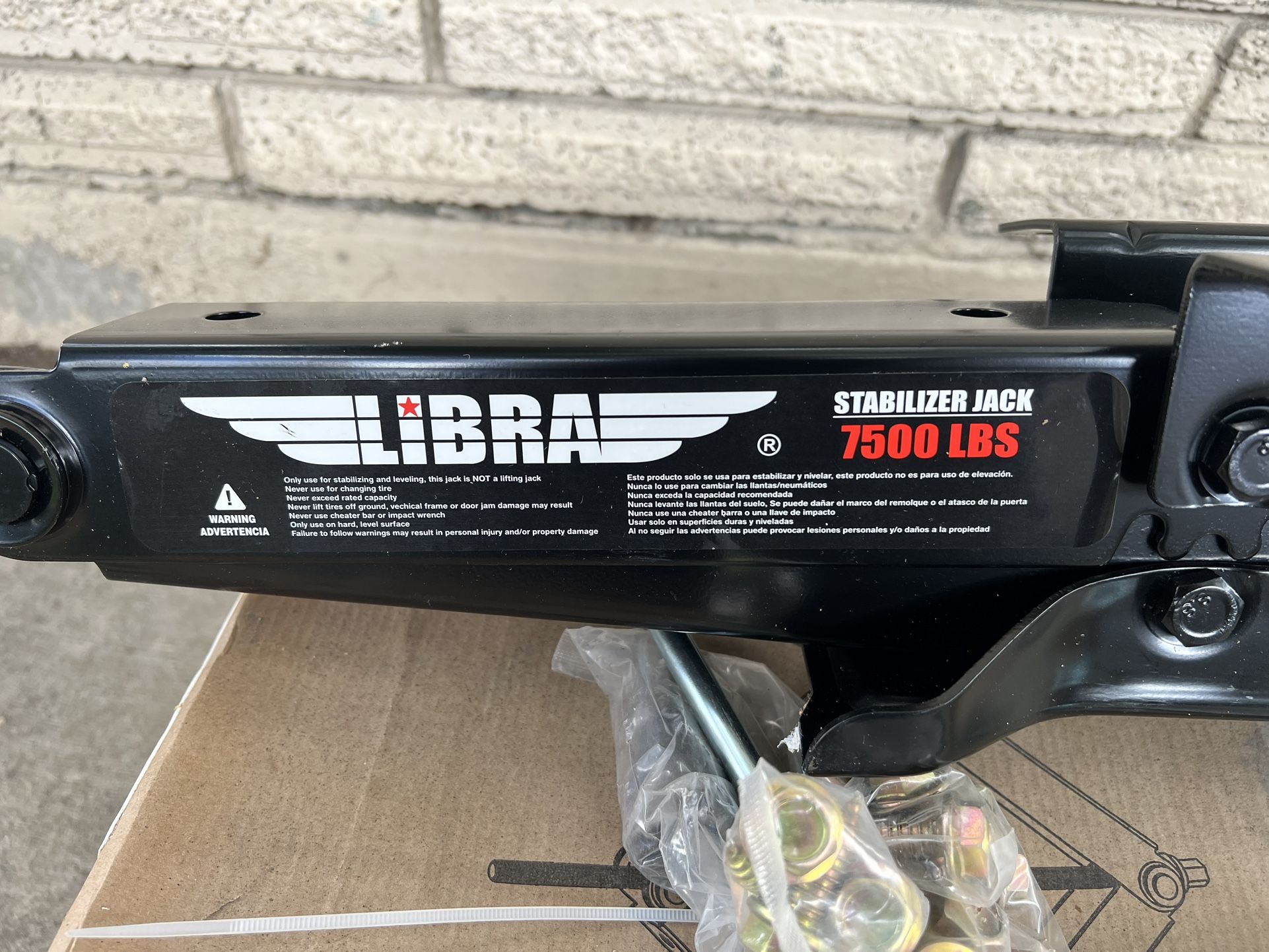 RV Stabilizer Jacks