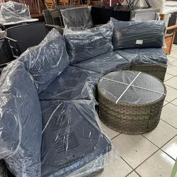 5pcs outdoor patio furniture (as pictures)