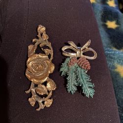 Brooches 