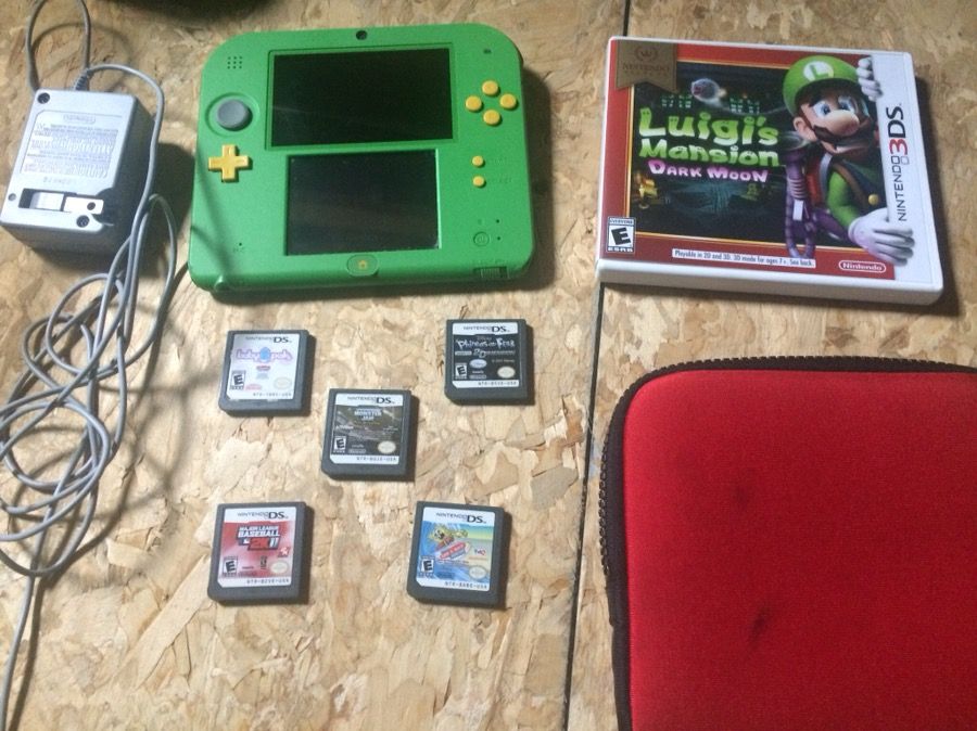 Limited edition Link Green Nintendo 2DS