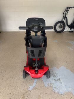 Pride Go-Go Mobility Scooter – Excellent Condition