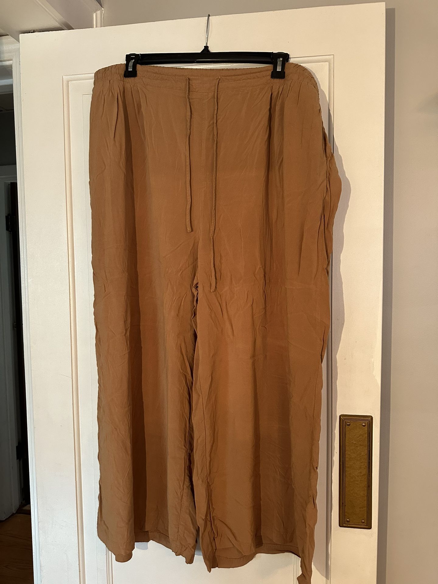Torrid Dress Pants size 4s