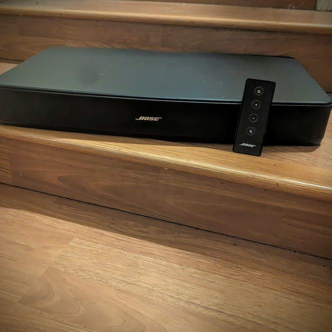 Bose Solo TV Sound System Black w/Power Cable And Remote