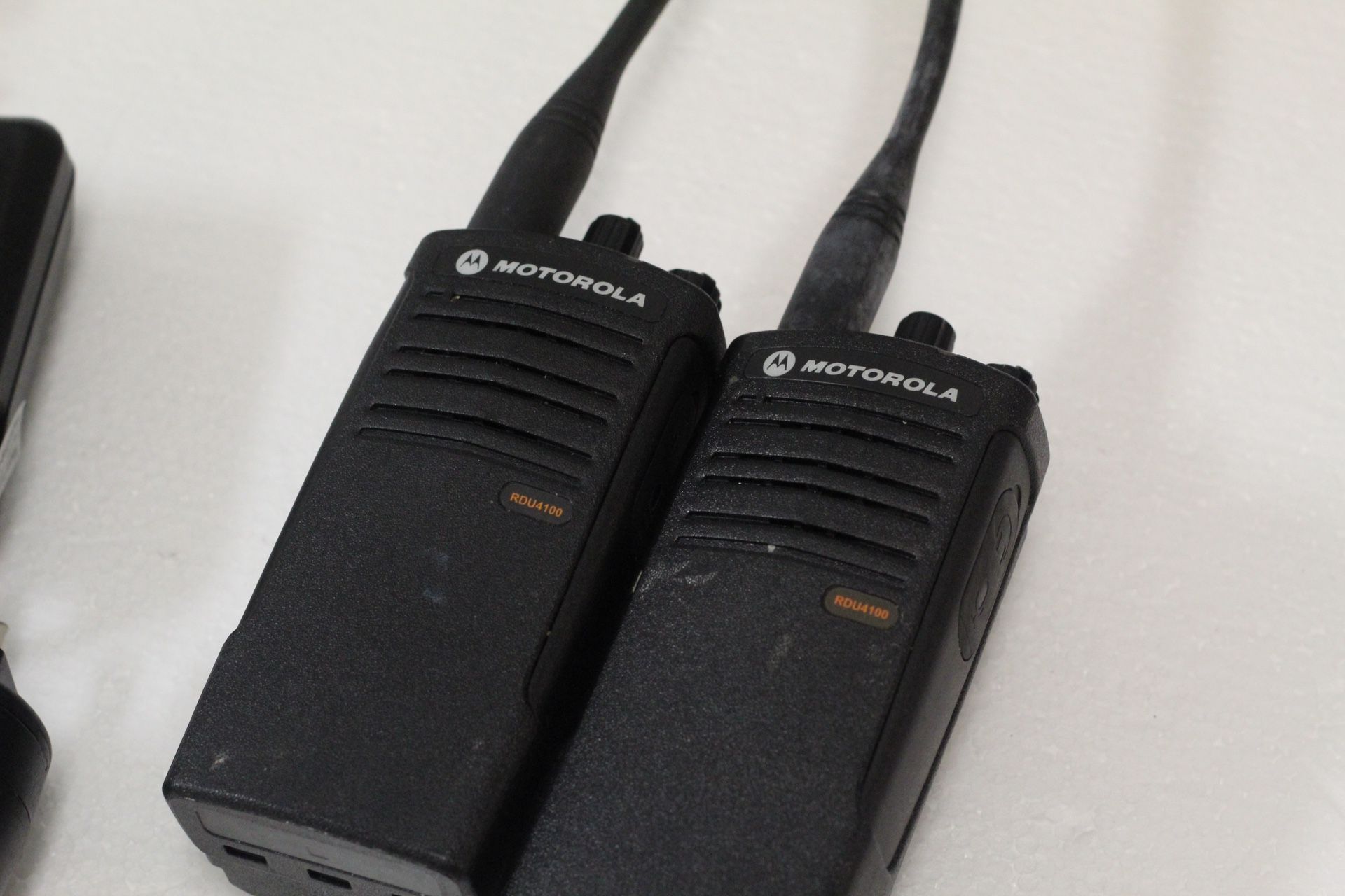 Motorola 2 Way Radio Walkie Talkie Set
