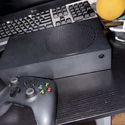 Black Xbox Series S 