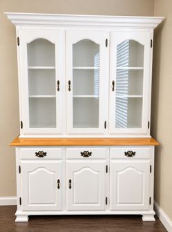 White Wood China Hutch Cabinet