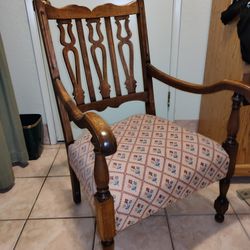 REDUCED PRICE! Vintage Chair