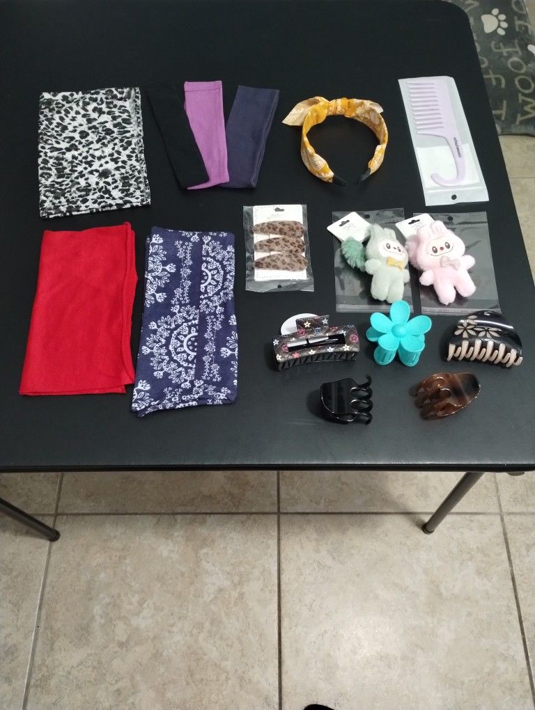 18 Piece Lot of hair clips / headbands / shower comb, Labubu all for one low price
