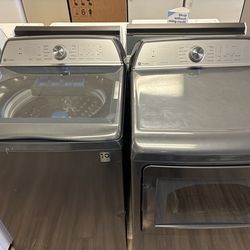 Ge topload washer & gas dryer set