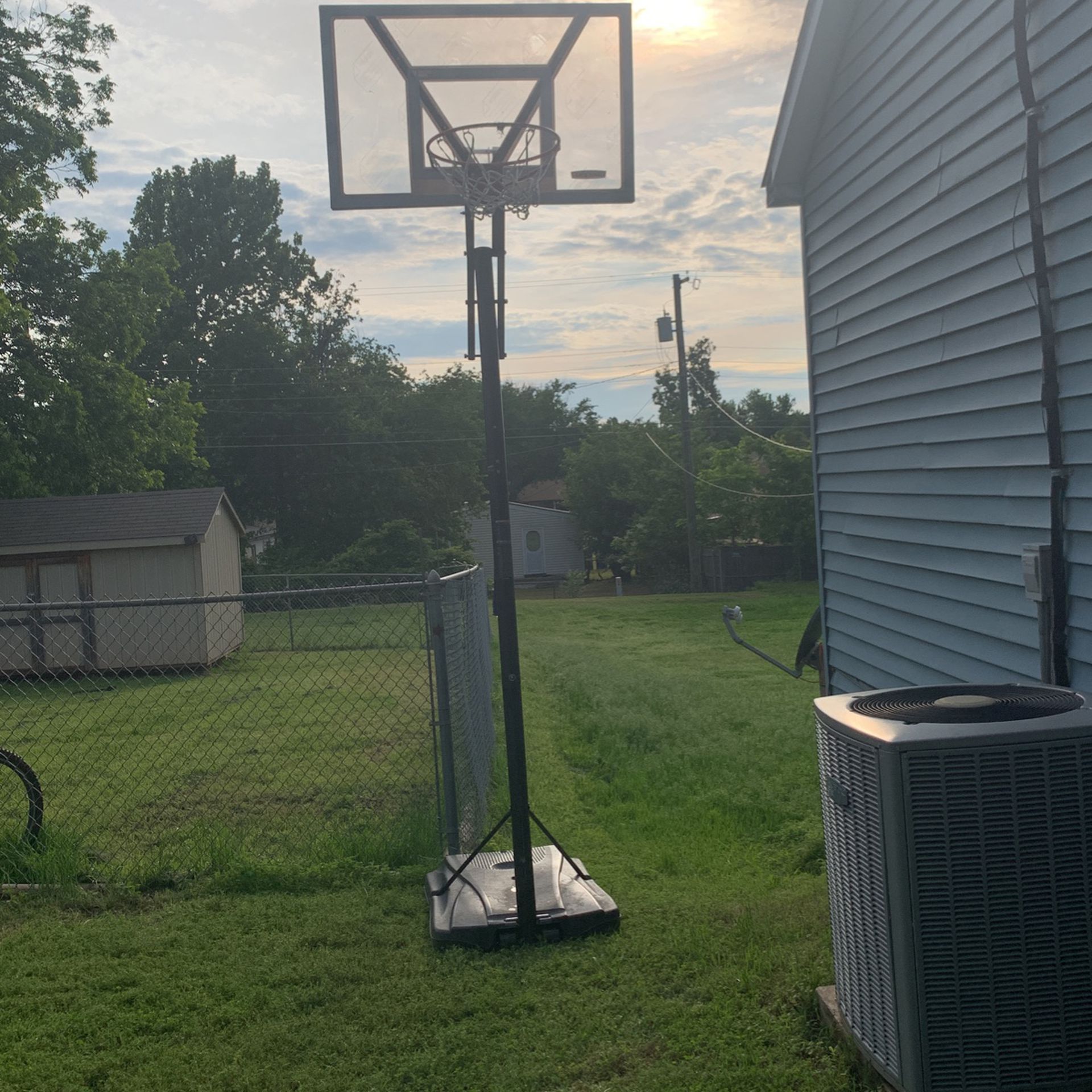 Basketball Hoop 50$