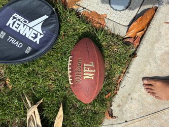 5 baseballs bats 2 tennis rackets 2 footballs 6 baseballs 4 rht mitts