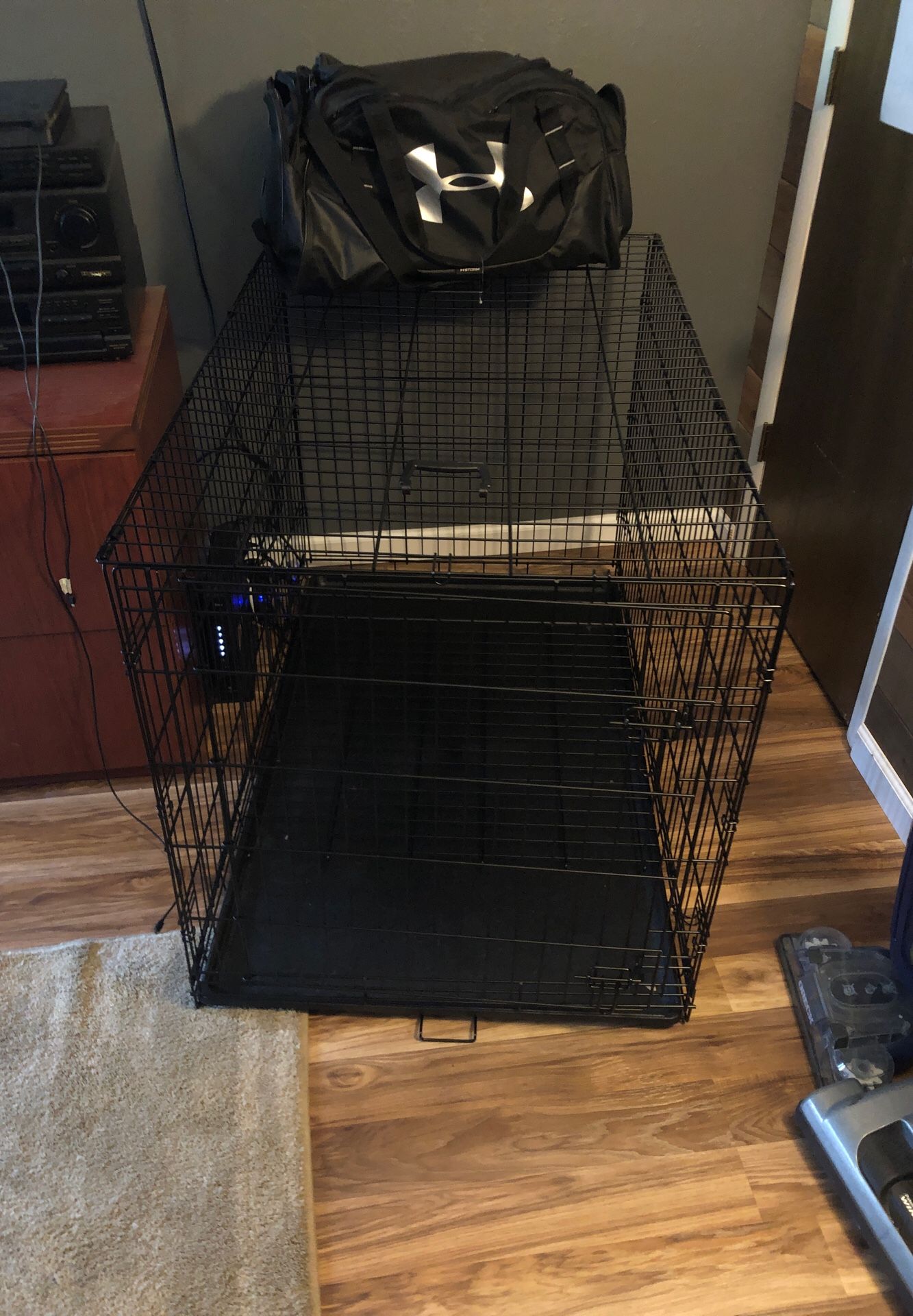 Dog crate brand new