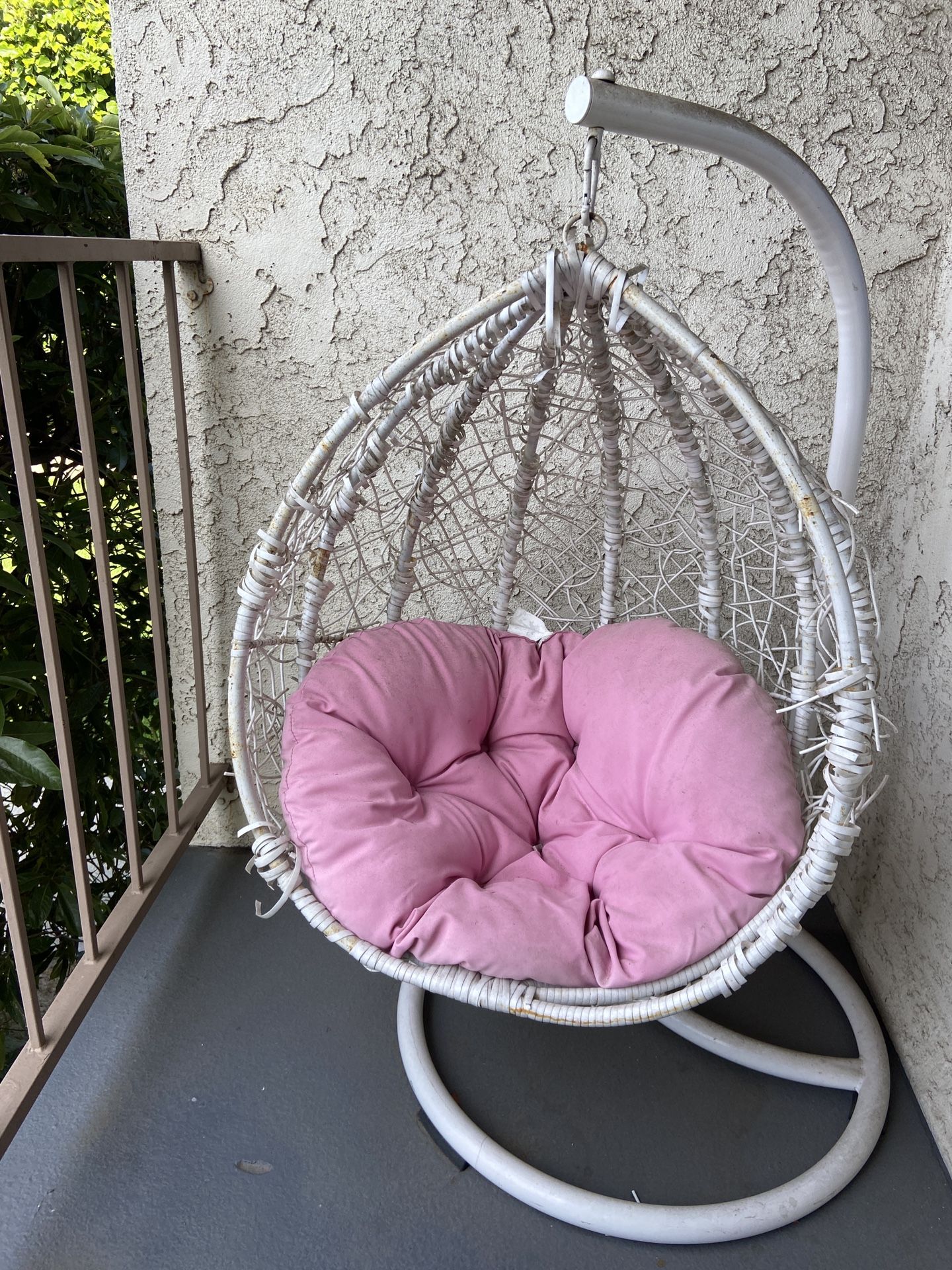 MOVING SALE IN PASADENA
