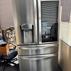 LG Stainless Steel French Door Refrigerator – Counter Depth-MUST GO