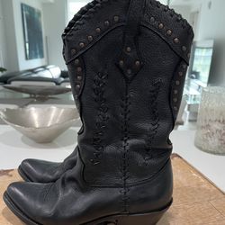 Women’s Cowboy Boots Size 7