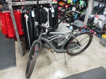 Used Huffy Fairmont 26" Beach Cruiser W/ speedometer