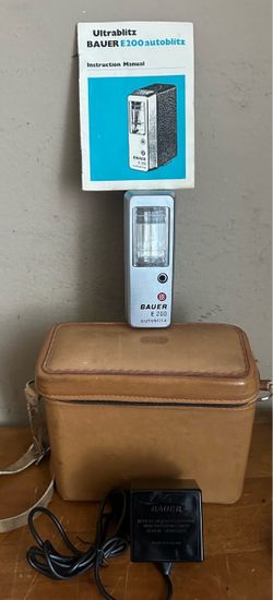 BAUER Robert Bosch E200 Ultrablitz Autoblitz Electronic Camera Flash Germany