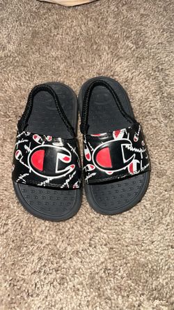 Sandals Champion 8y. Nike 10 Y. $3.00 Each Or $5.00 For Both