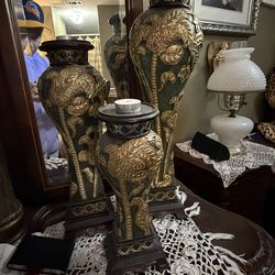 3 Vases