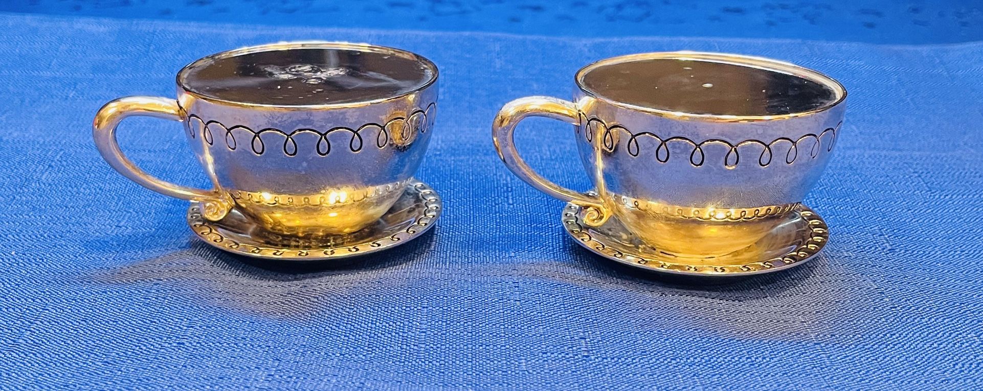 Vintage Godinger Silver Plate Cup/saucer Salt Shakers 