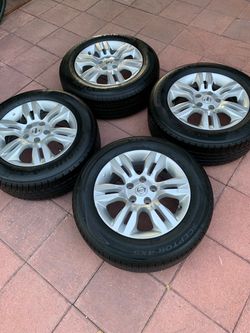 Nissan wheels and tires