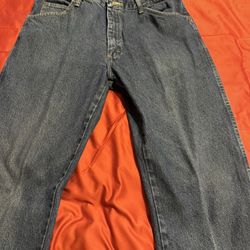 Rustler Men’s Jean. Size 35 X 32