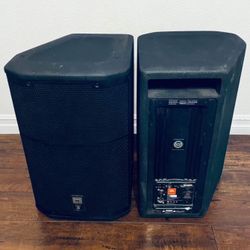 Pair of JBL PRX612M 12” Two-Way Powered Loudspeakers - 1000W Professional PA Monitors with Crown Amplifiers Product Overview: Ele