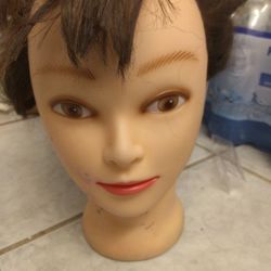 Mannequin Head