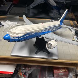 Lego 787 Dreamliner