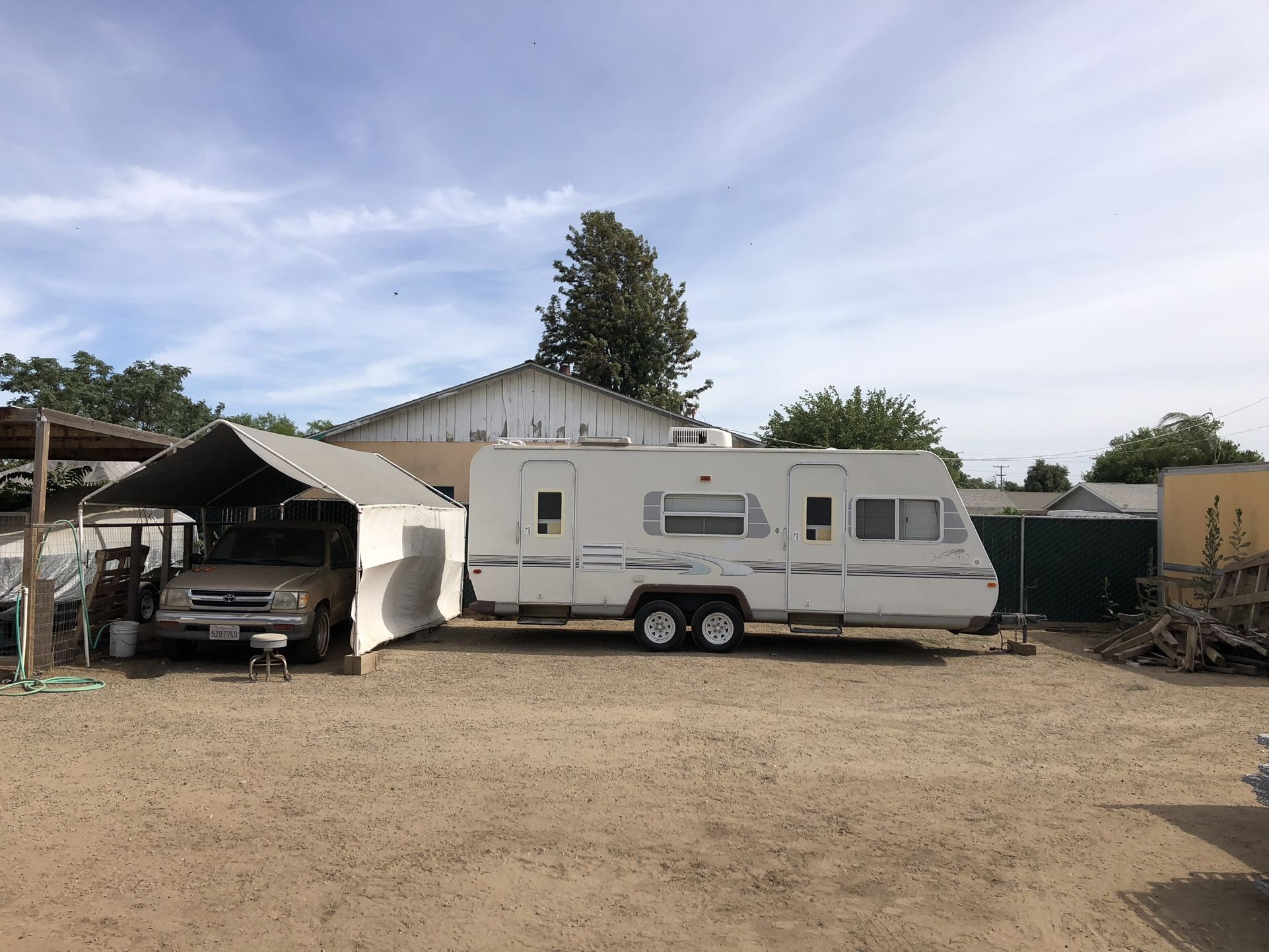 2000 Travel Trailer