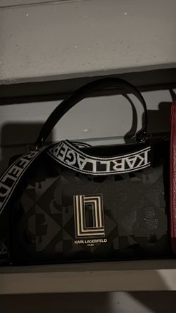 Karl Lagerfeld Paris