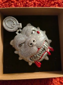 Dog pendant, silver 925 and moissanite