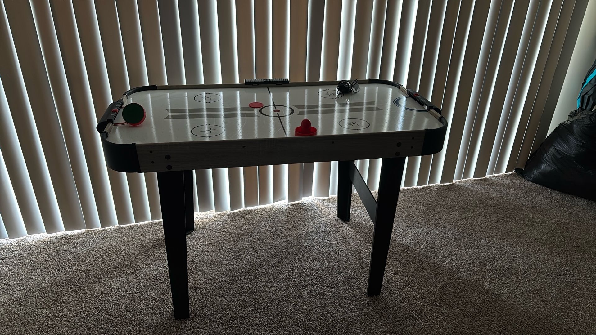 Air Hockey Table