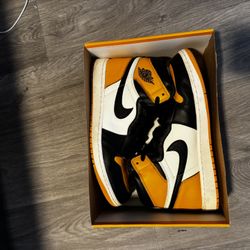 Yellow Toe Jordan 1