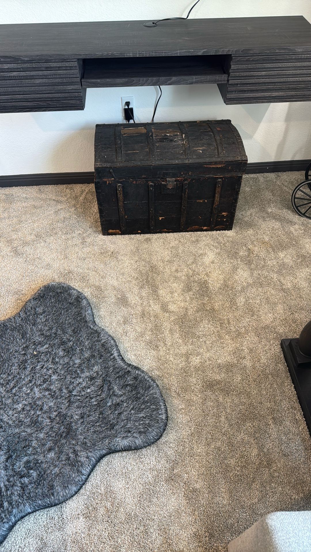 Modern Dark Grey / Black Wall Office Or Make Up Desk