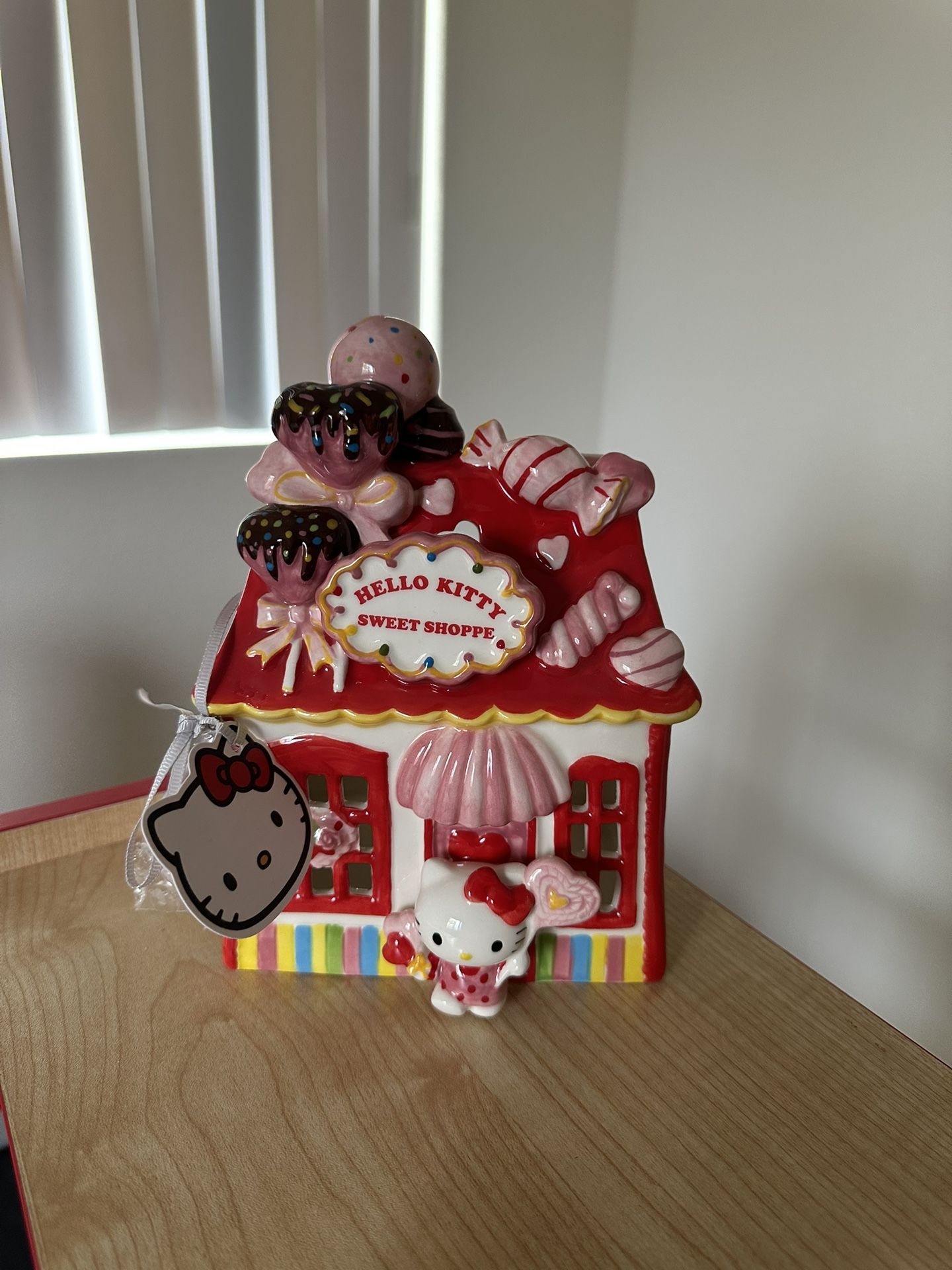 hello kitty ceramic