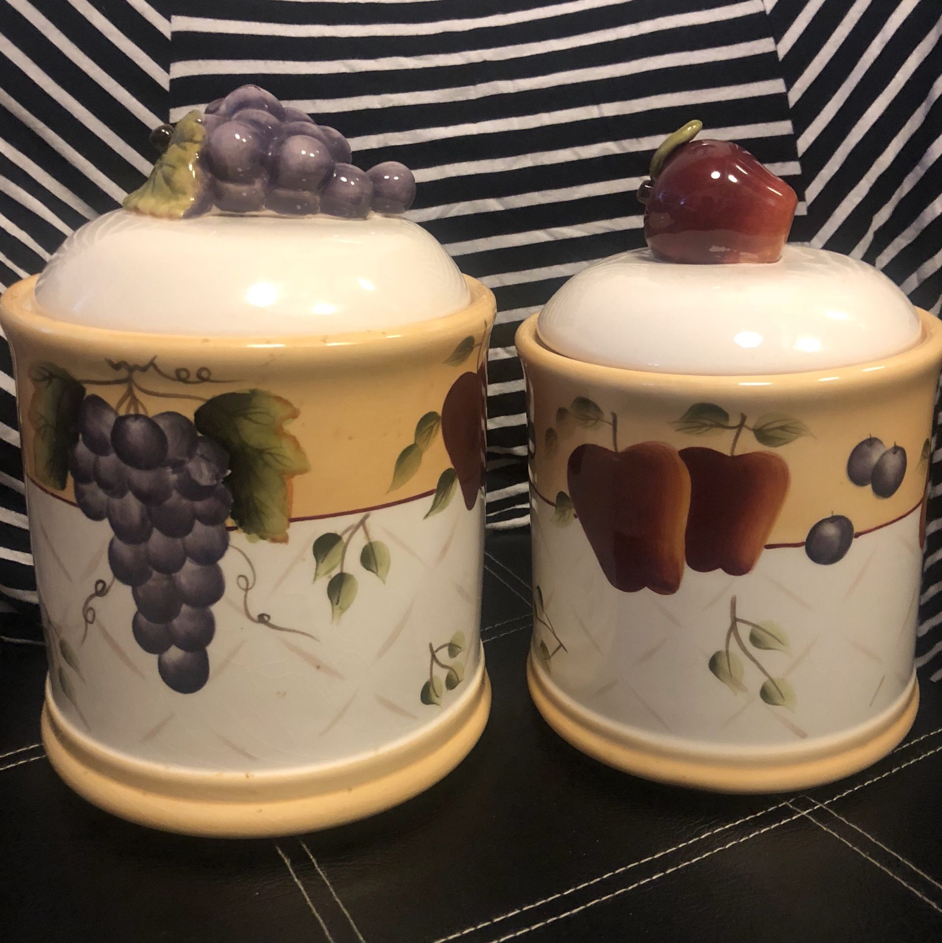 Home Interiors - Sonoma Villa Canister Set (2)