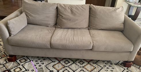 Comfy Sofa- Needs To Go this Weekend