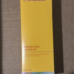 Good Molecules Hydrating Facial Cleansing Gel 