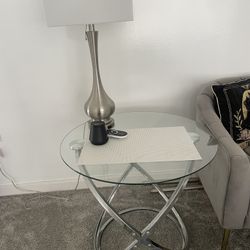 2 Side Tables