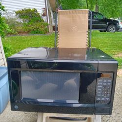GE Microwave Oven