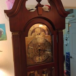 7'  Ethan Allen Grandfather Clock' 