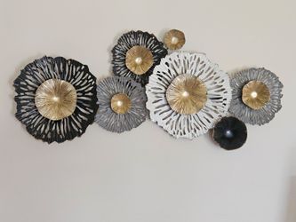 3D layered metal floral wall sculpture, Mid-Century Modern (MCM) style